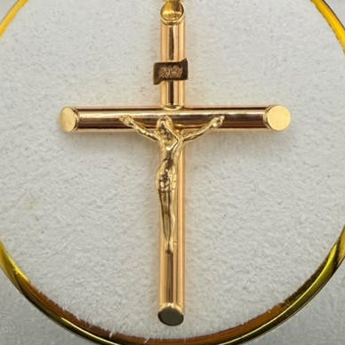 Jesus Crucifix Pendant 18k.