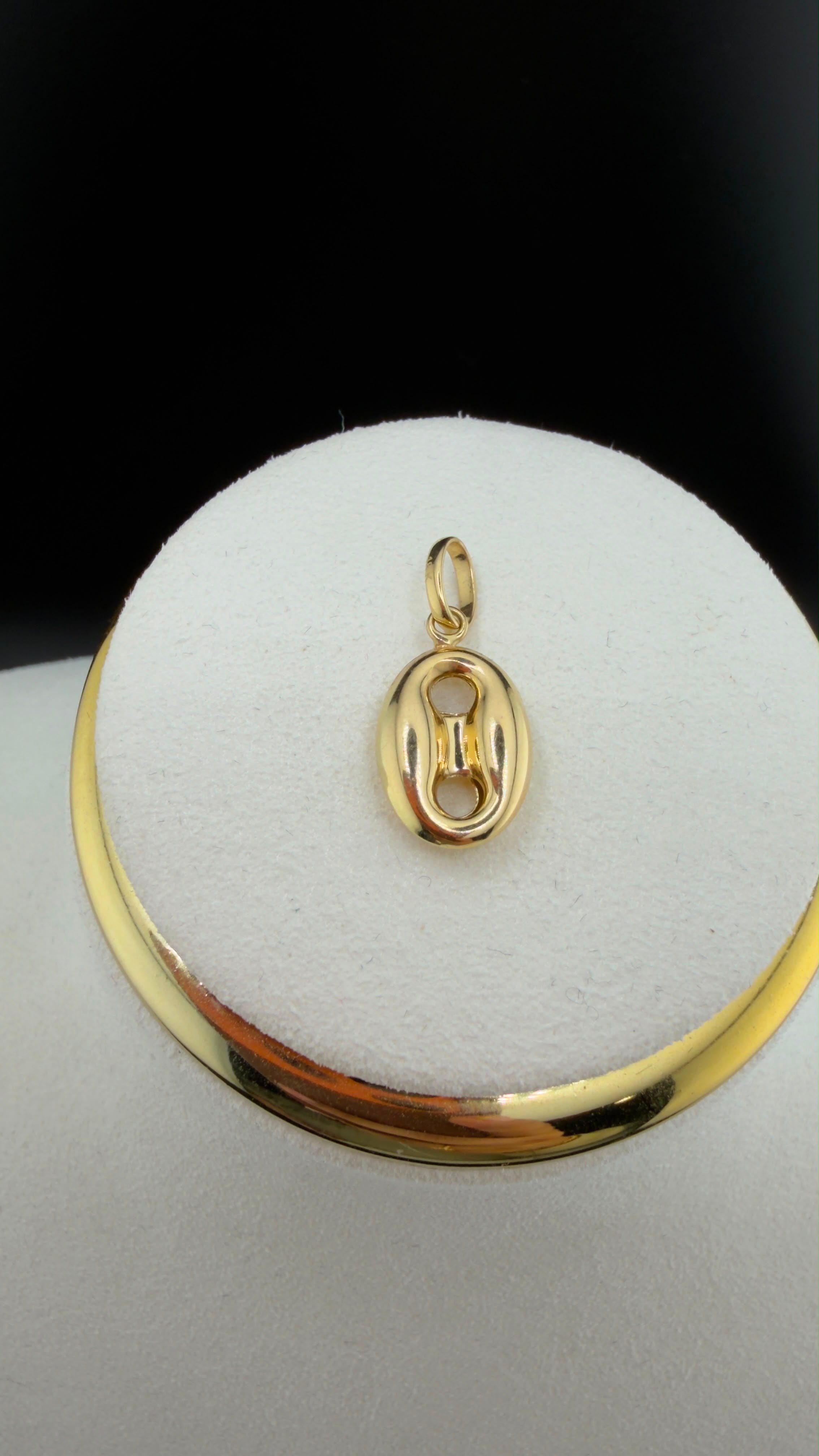 Double- G Pendant 18k.