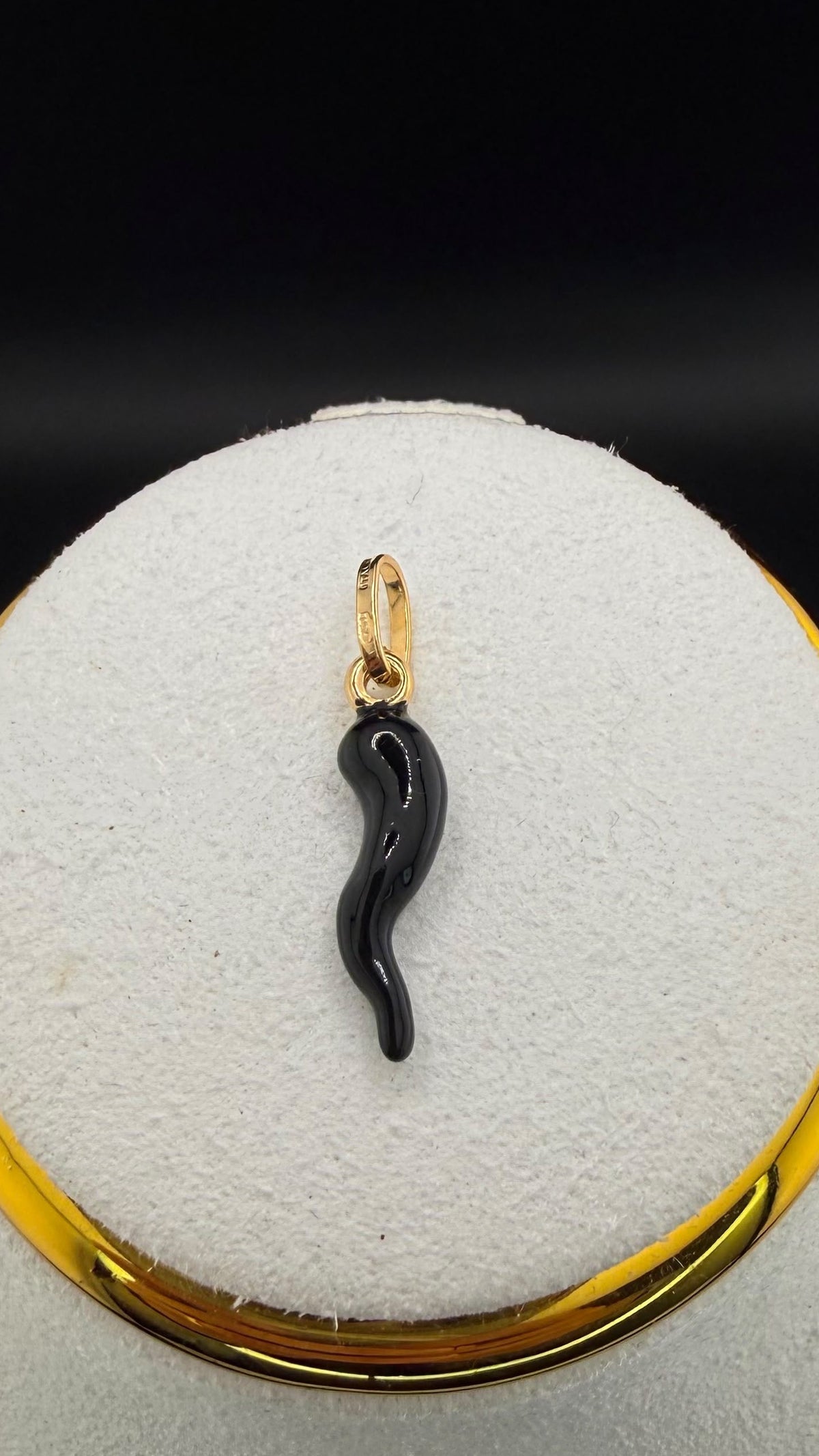Cornicello Black Pendant 18k, M.