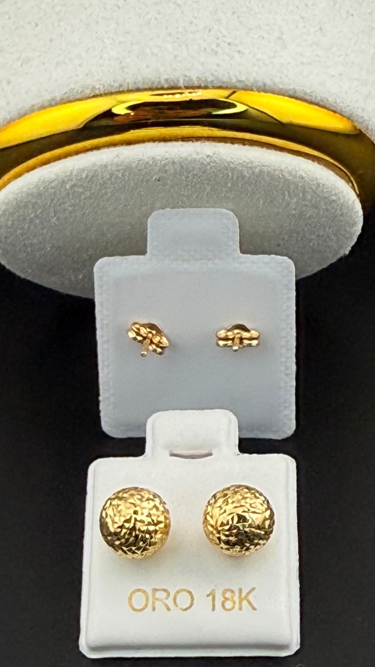 Textured Gold Ball Earrings 18k.