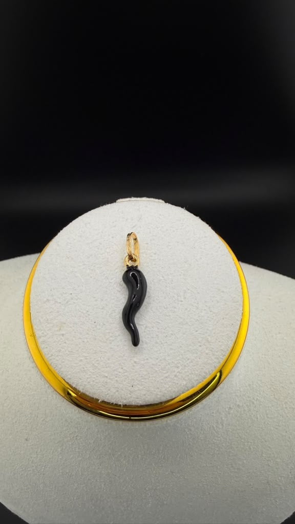 Cornicello Black Pendant 18k, M.