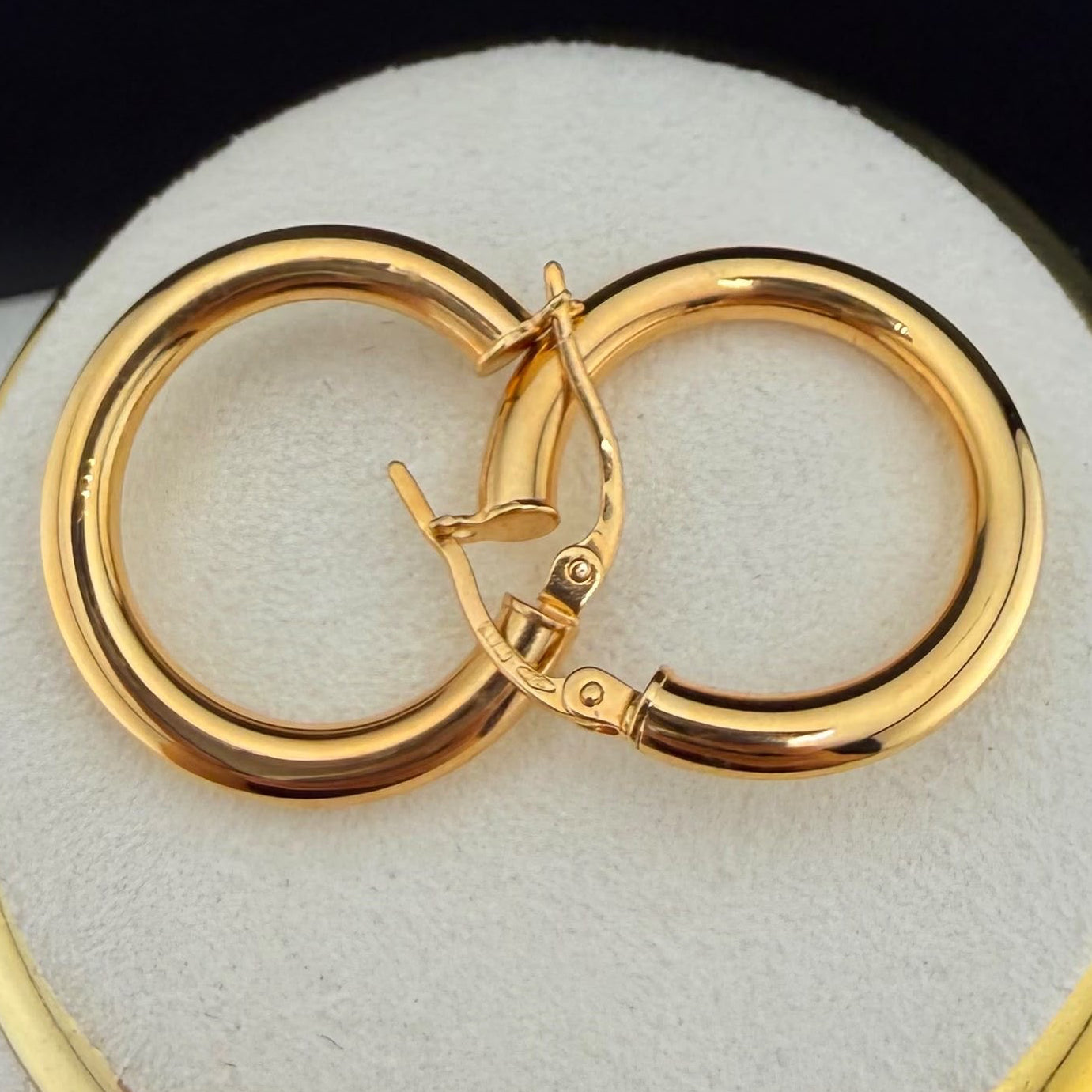 Classic Cylinders Hoop 18k
