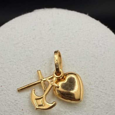 Heart & Anchor Amulet Pendant 18k.