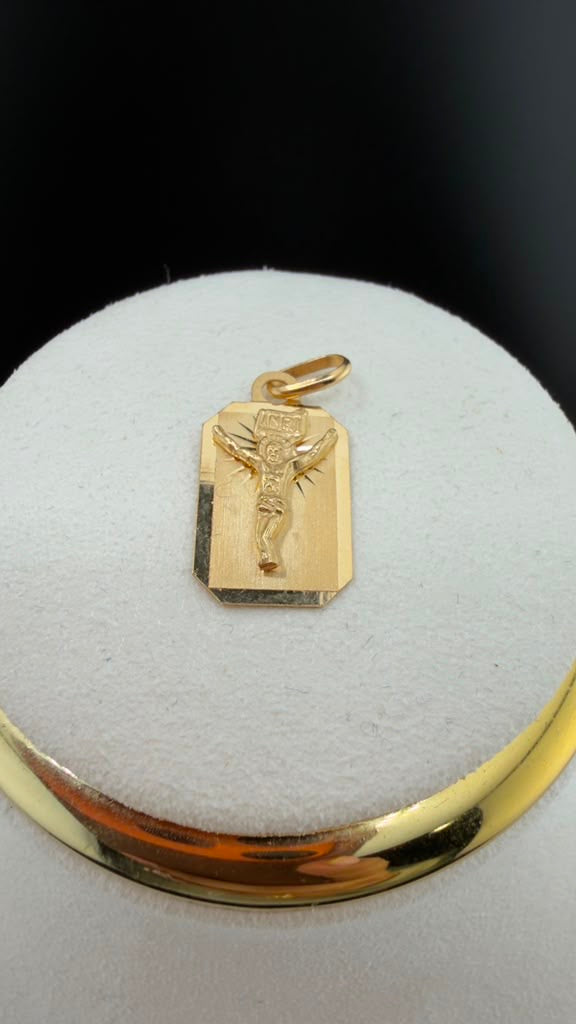 Christ on a Plaque Pendant 18k.
