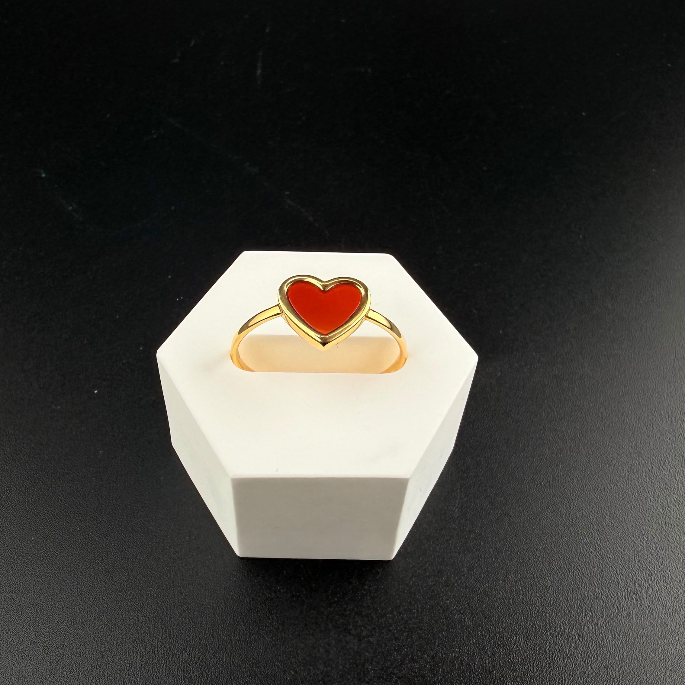 Red Heart Ring 18k, #6,7,8,9.