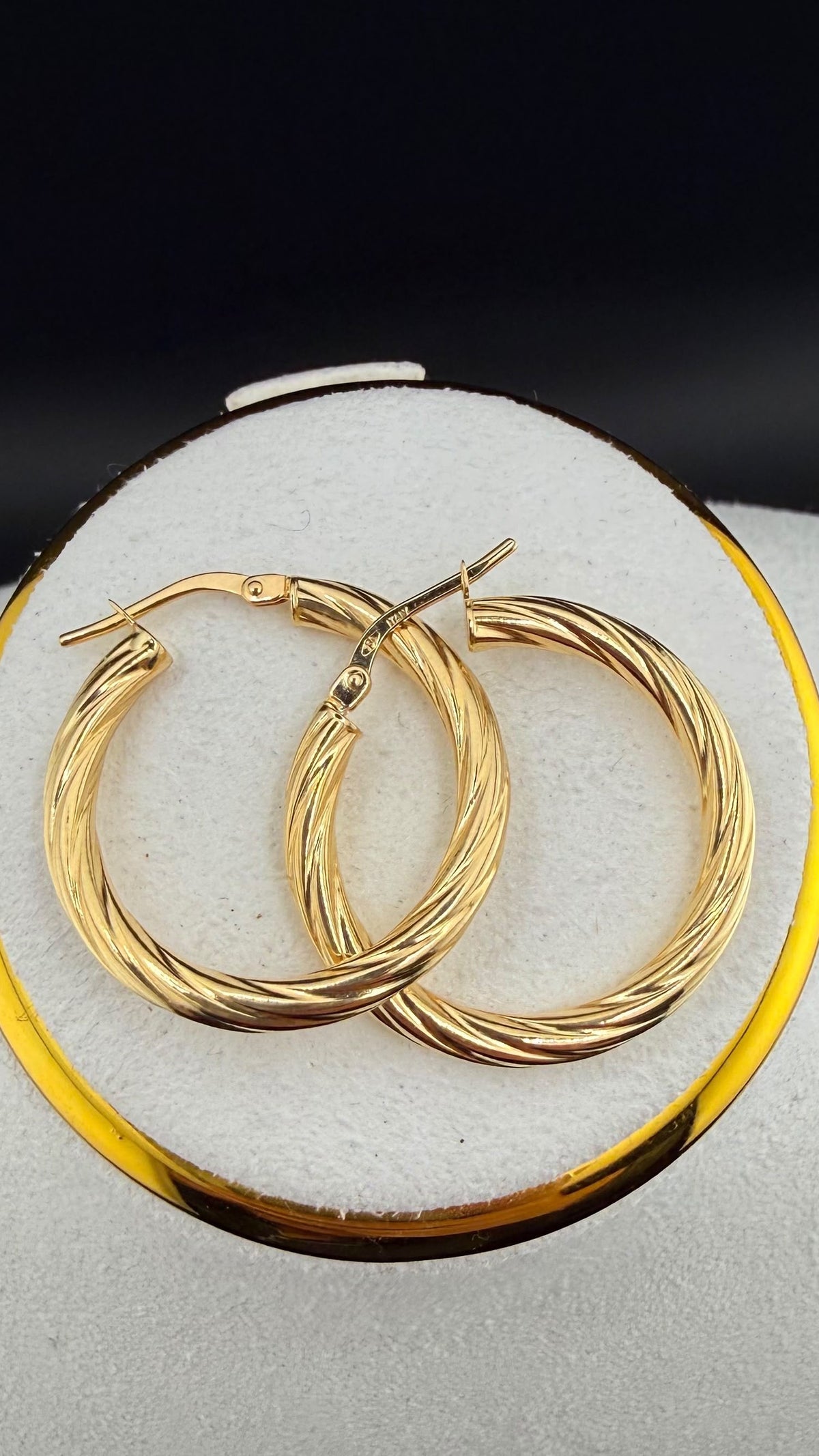 Rope Twist Hoop 18k.