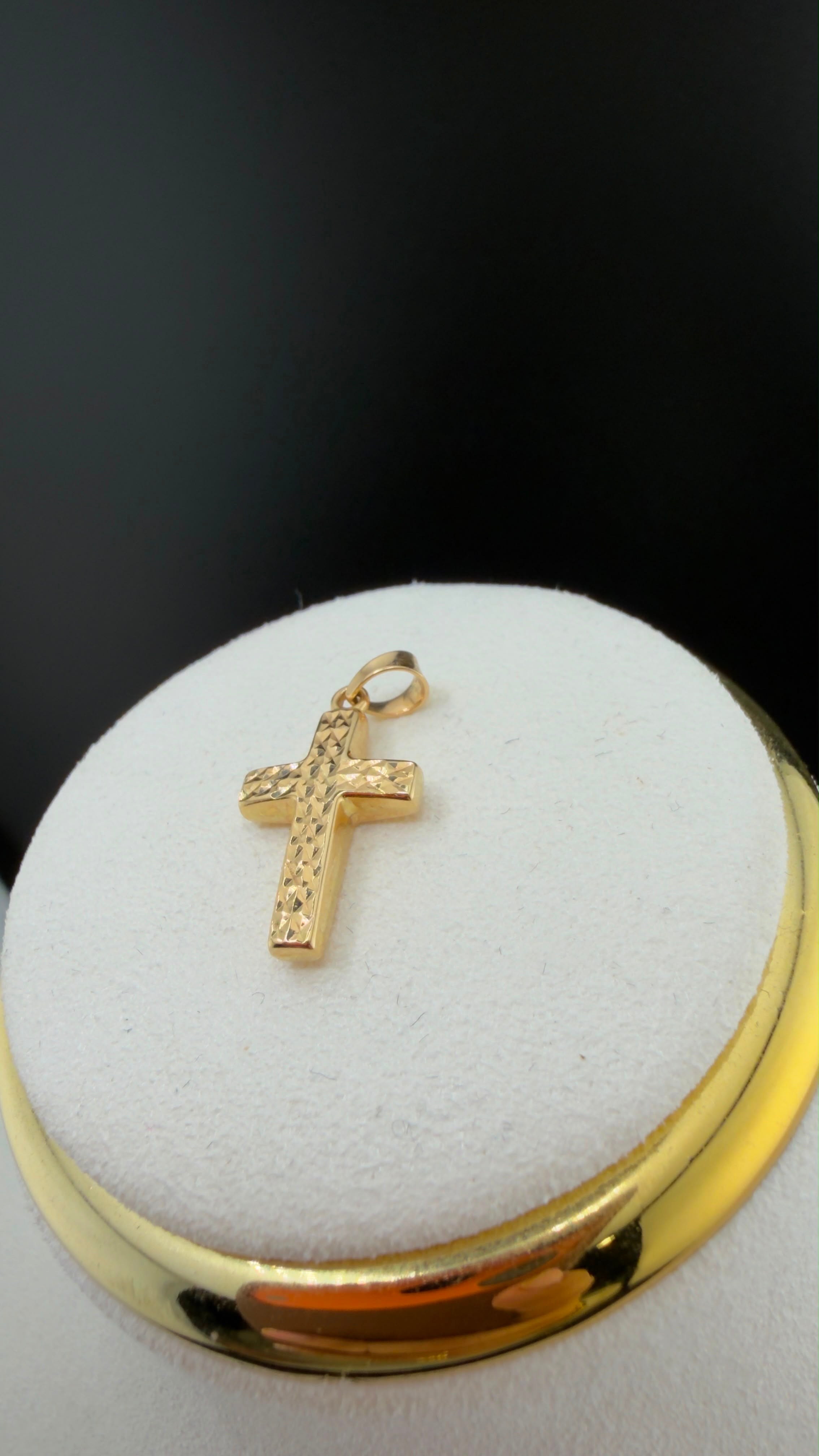 Gold Flash Cross Pendant 18k.