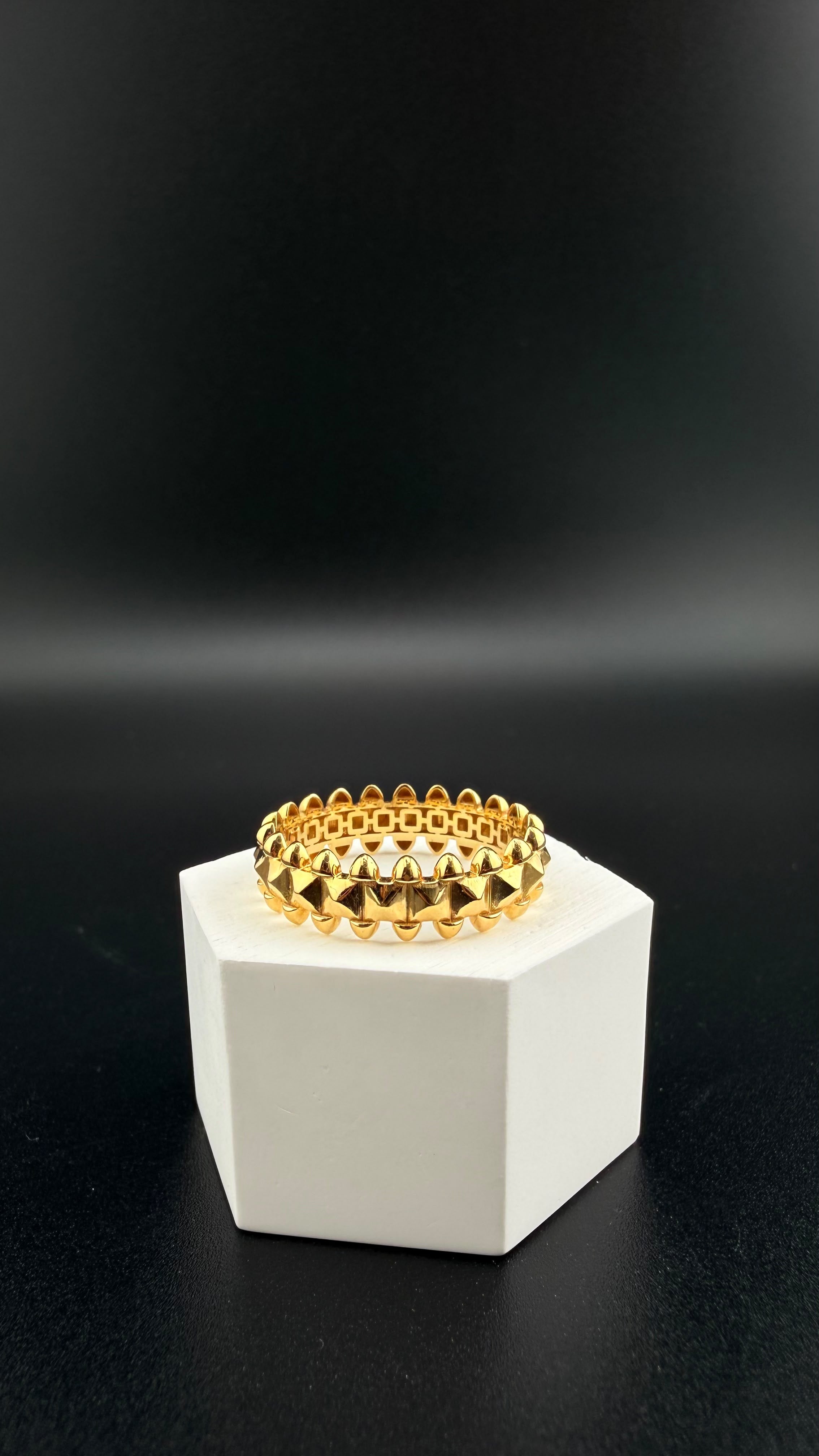 Double-C Ring 18k, 8/5.
