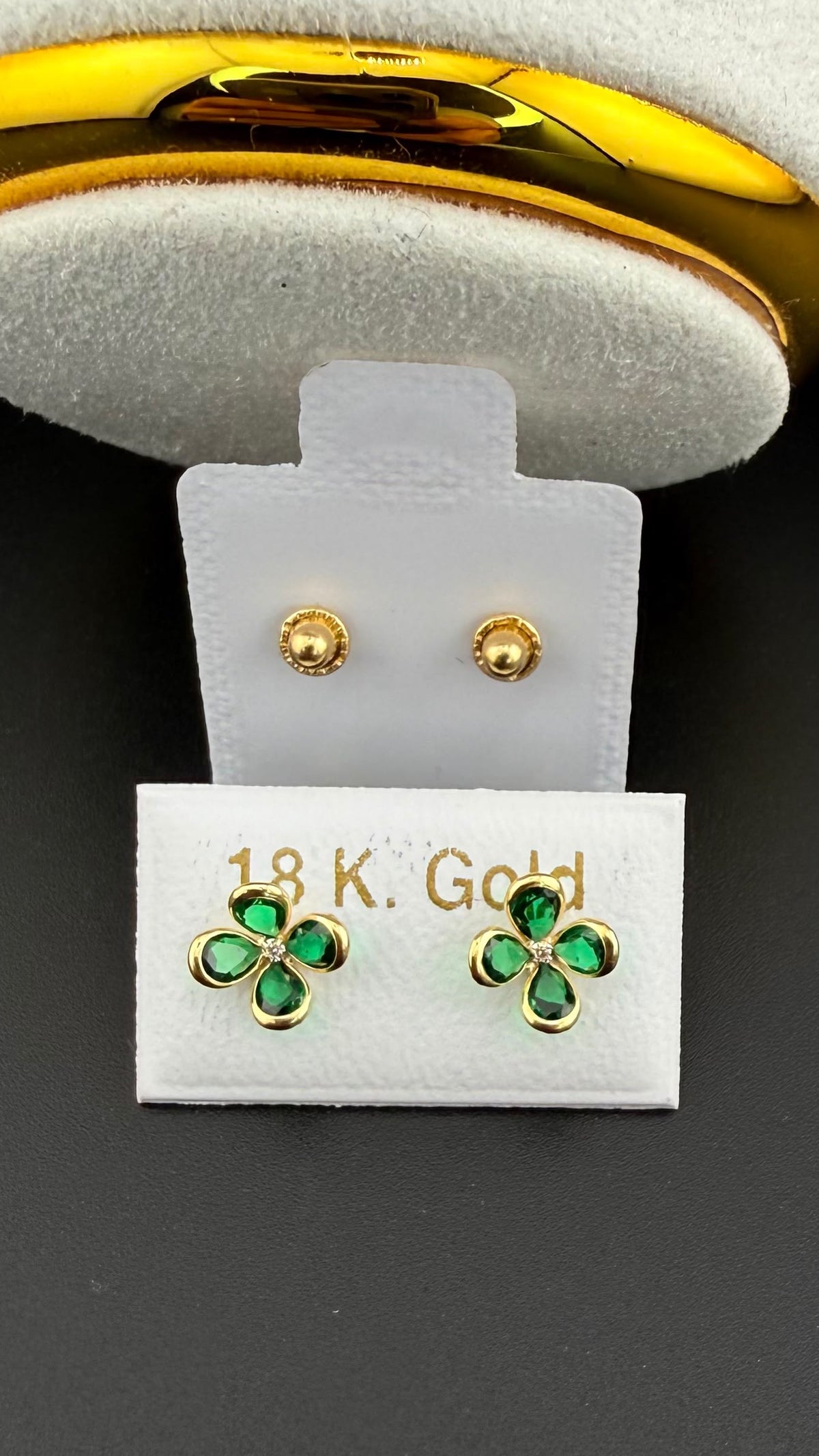 Green Clover Hoop 18k.