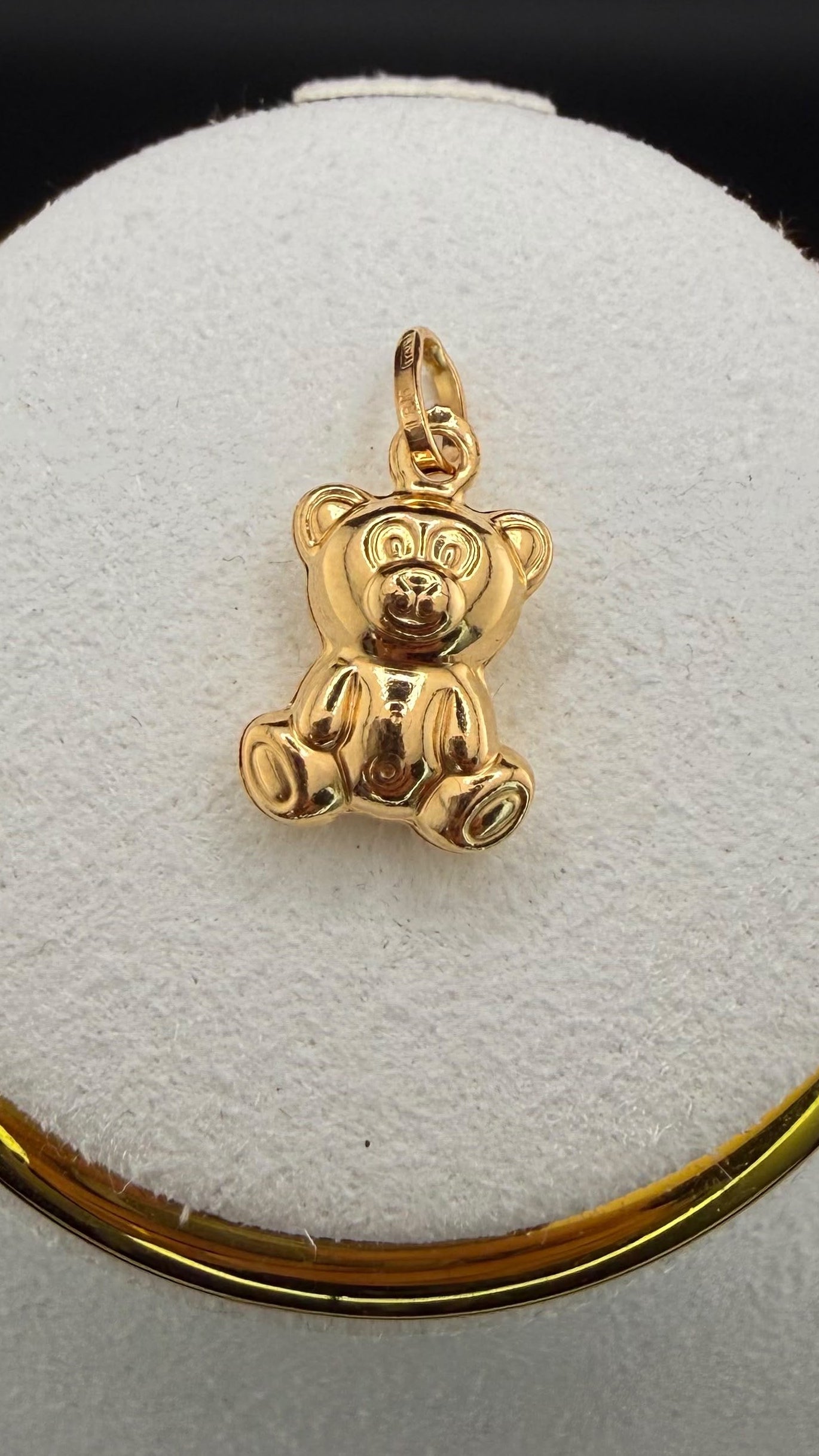 Golden Little Bear 18k.