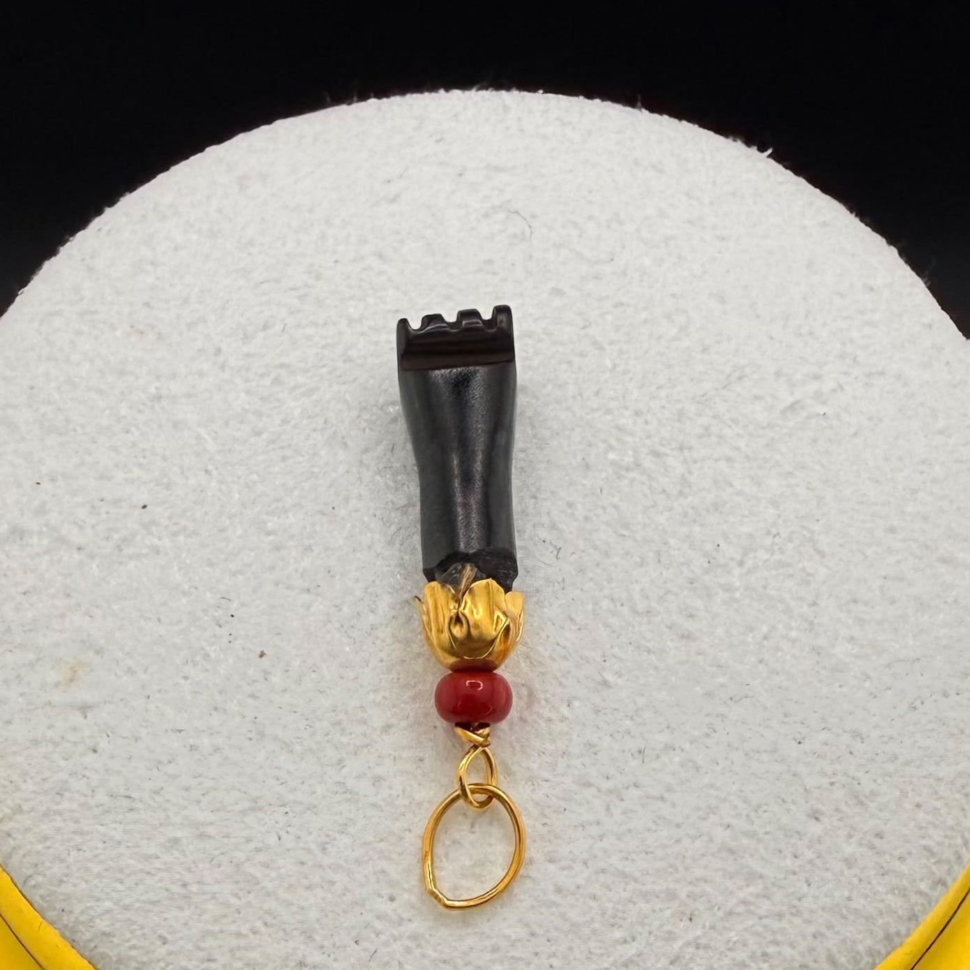 Protective Amulet (azabache) Pendant 18k.