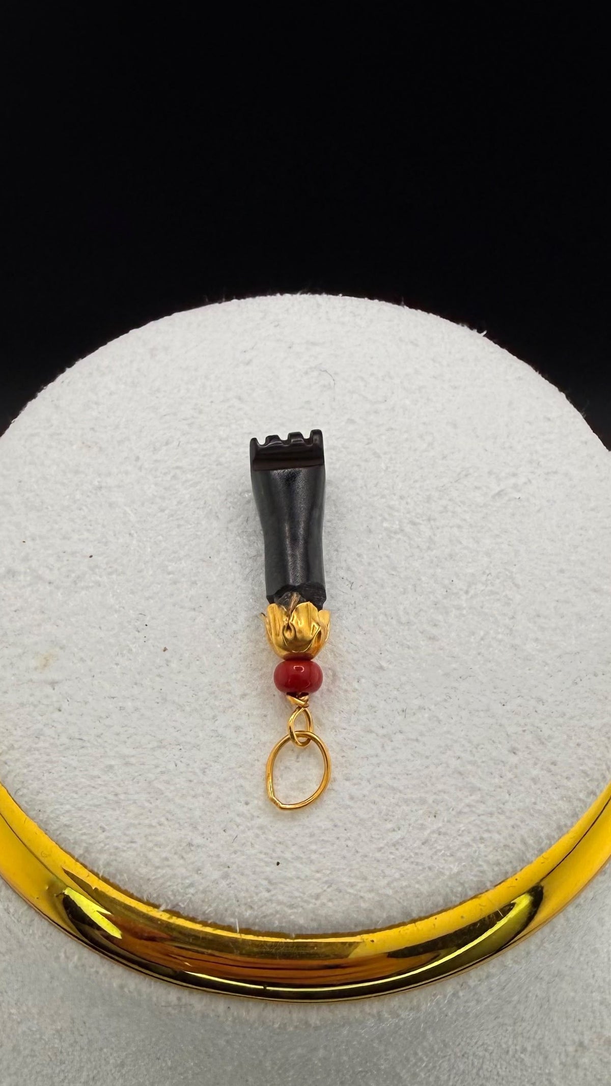 Protective Amulet (azabache) Pendant 18k.