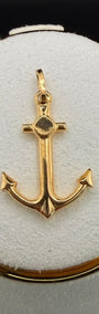 Golden Anchor Pendant 18k.
