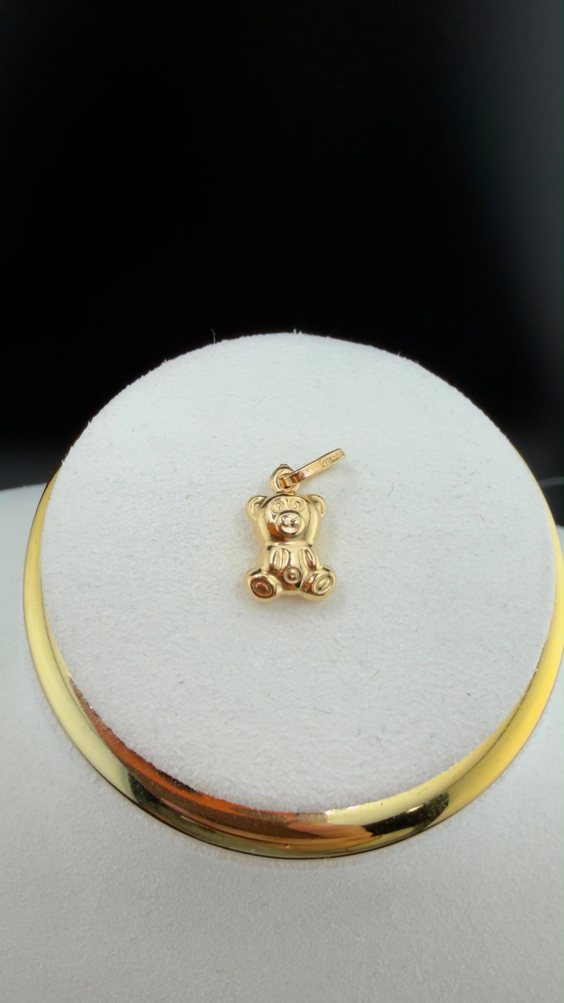 Golden Little Bear 18k.