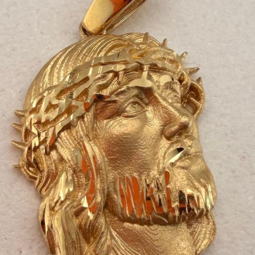 Sacred Face Pendant 18k.