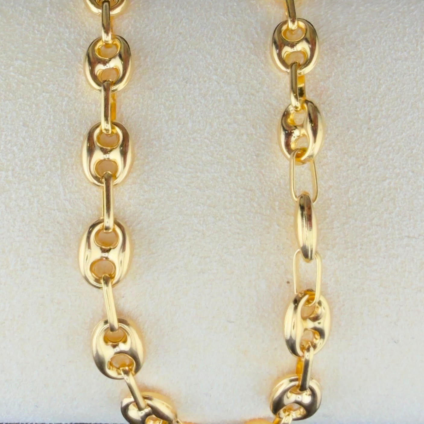Double-G Bracelet 18k, 21cm.