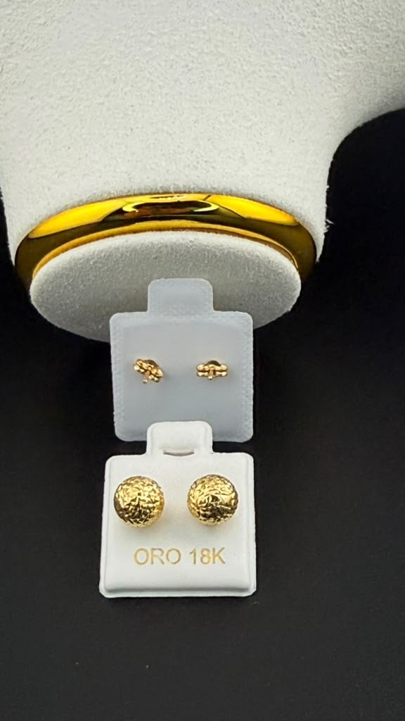 Textured Gold Ball Earrings 18k.