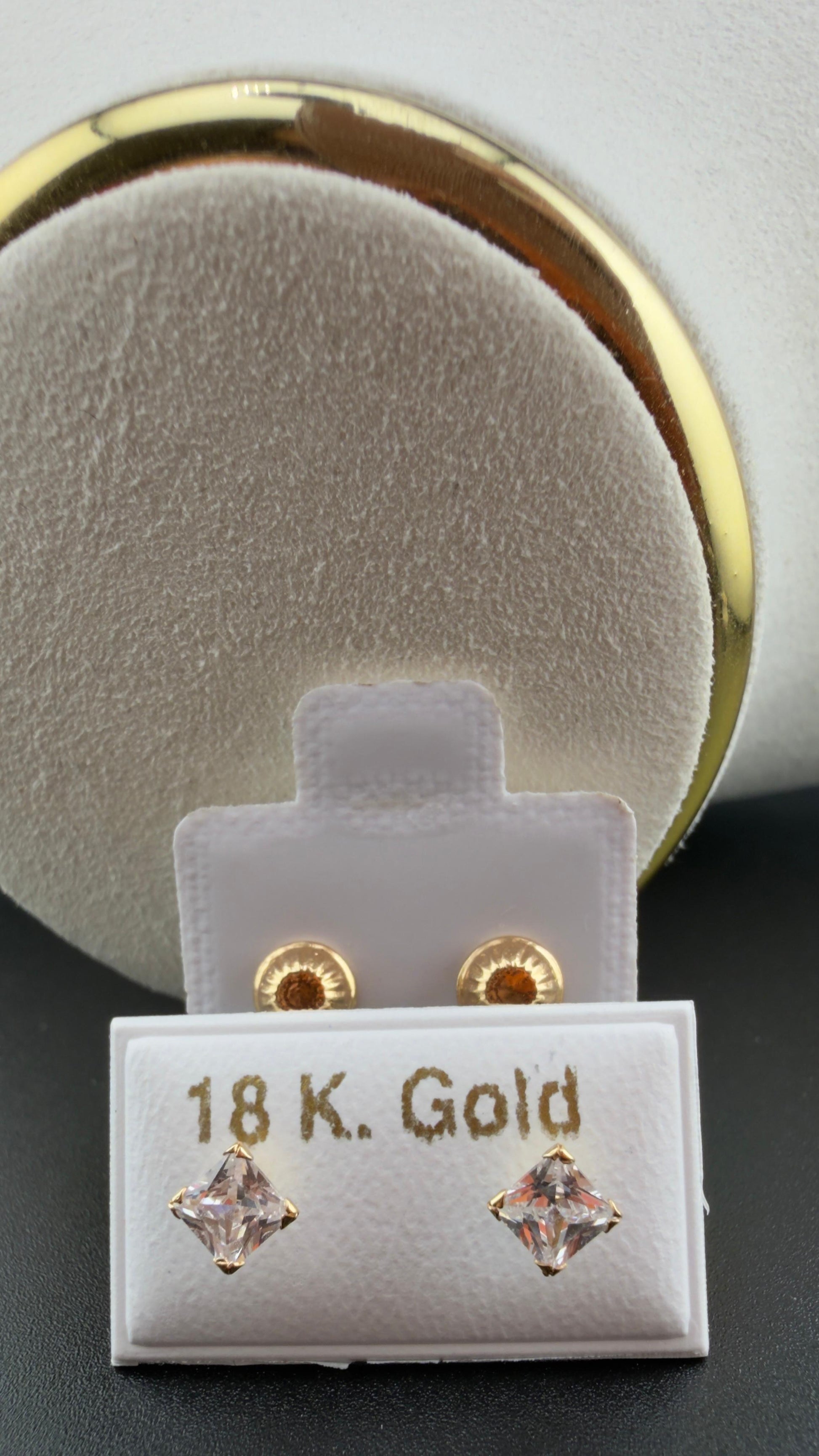 Crystal Square Earrings 18k.