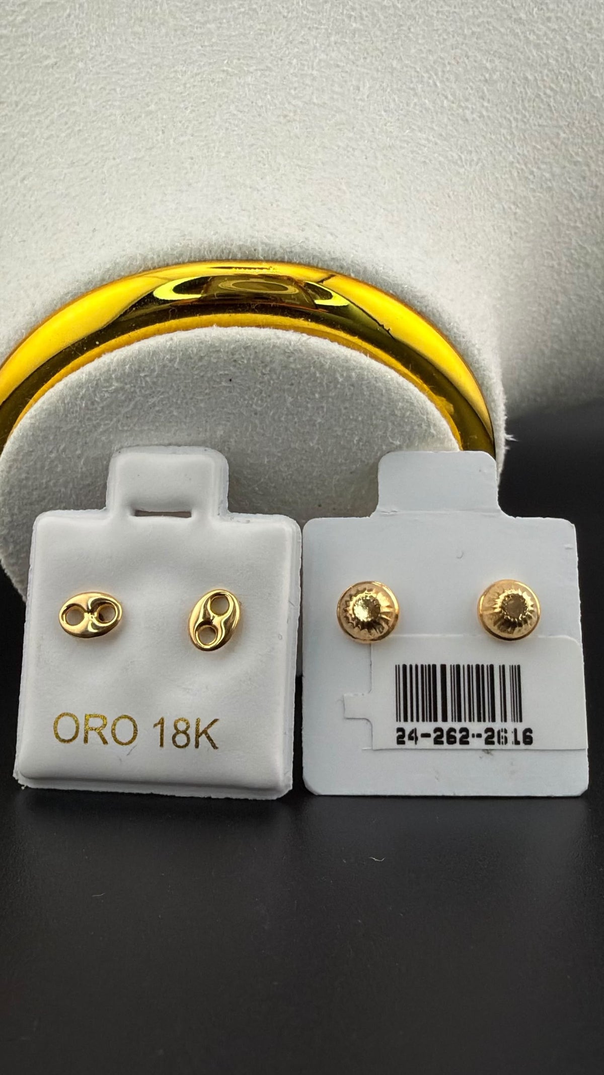 Double-G Earrings 18k.