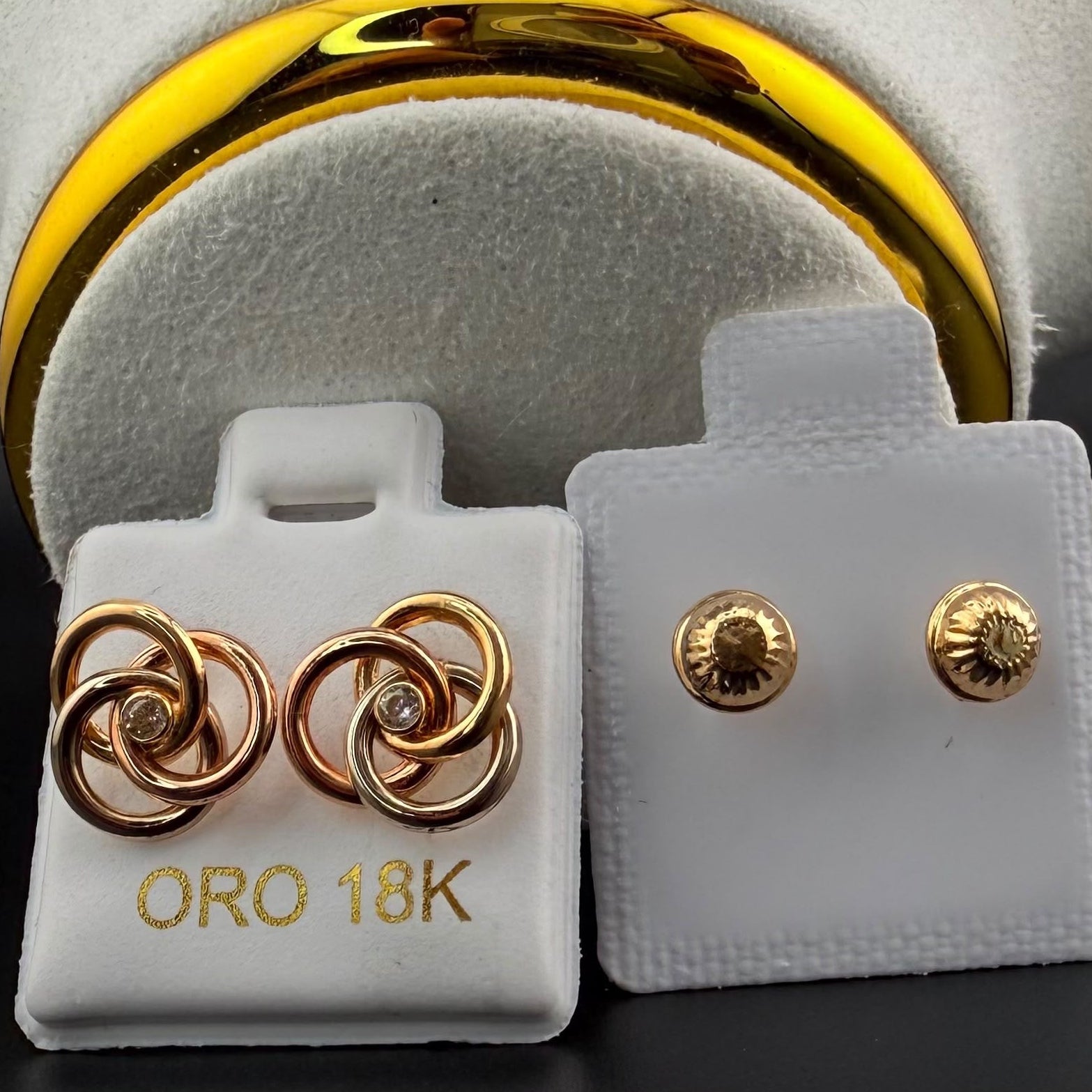 Eternal Knot Earrings 18k.