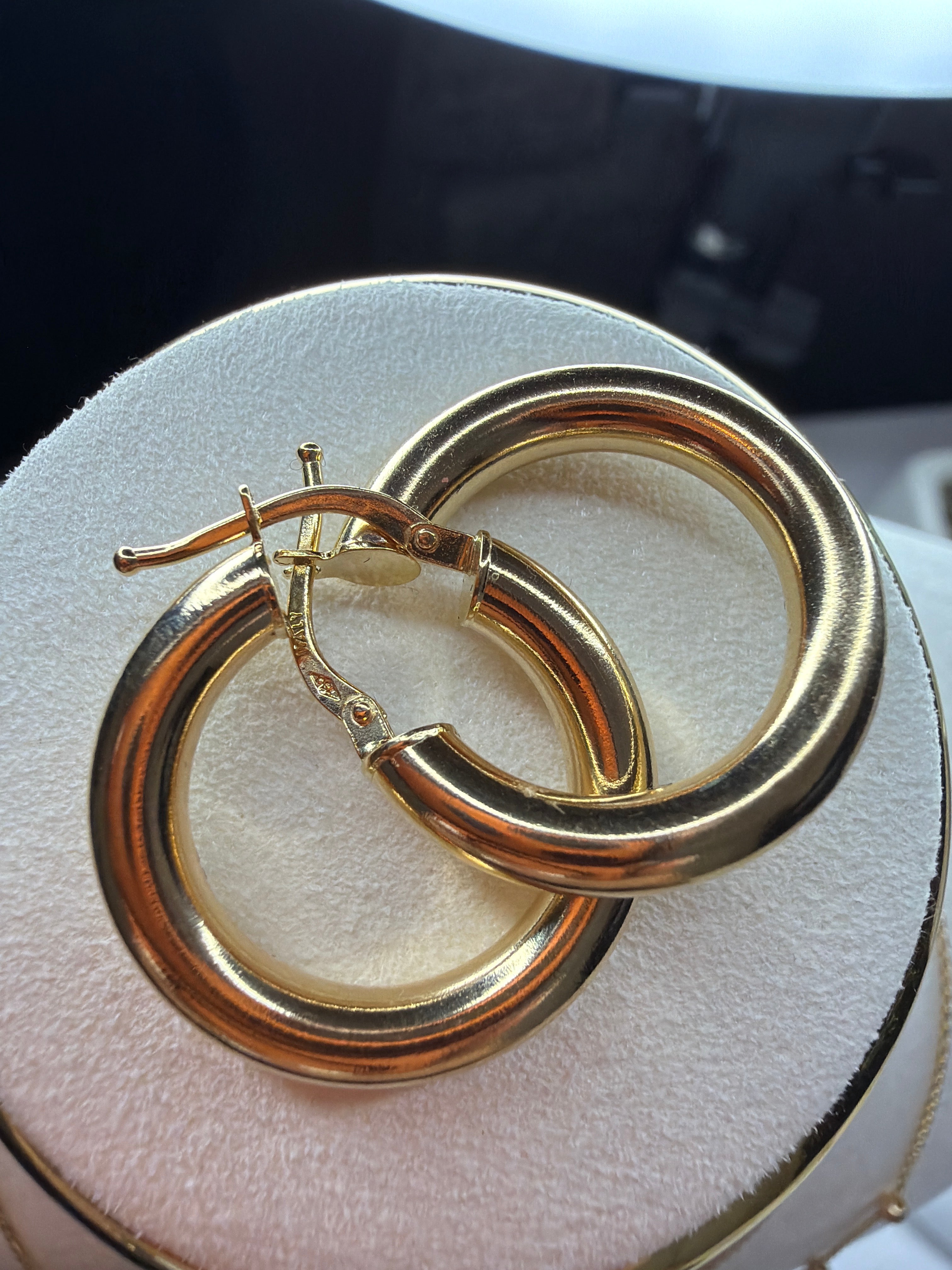 Aros Classic Glow Hoops 18k