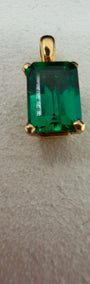 Lab Emerald Pendant 18k.