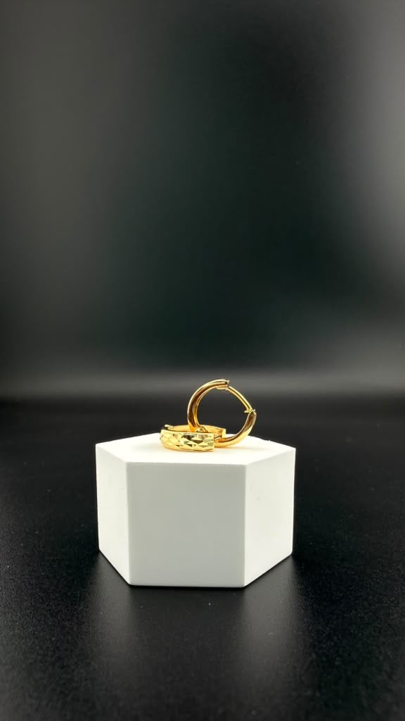 Italian Gold Huggie Hoops 18k.
