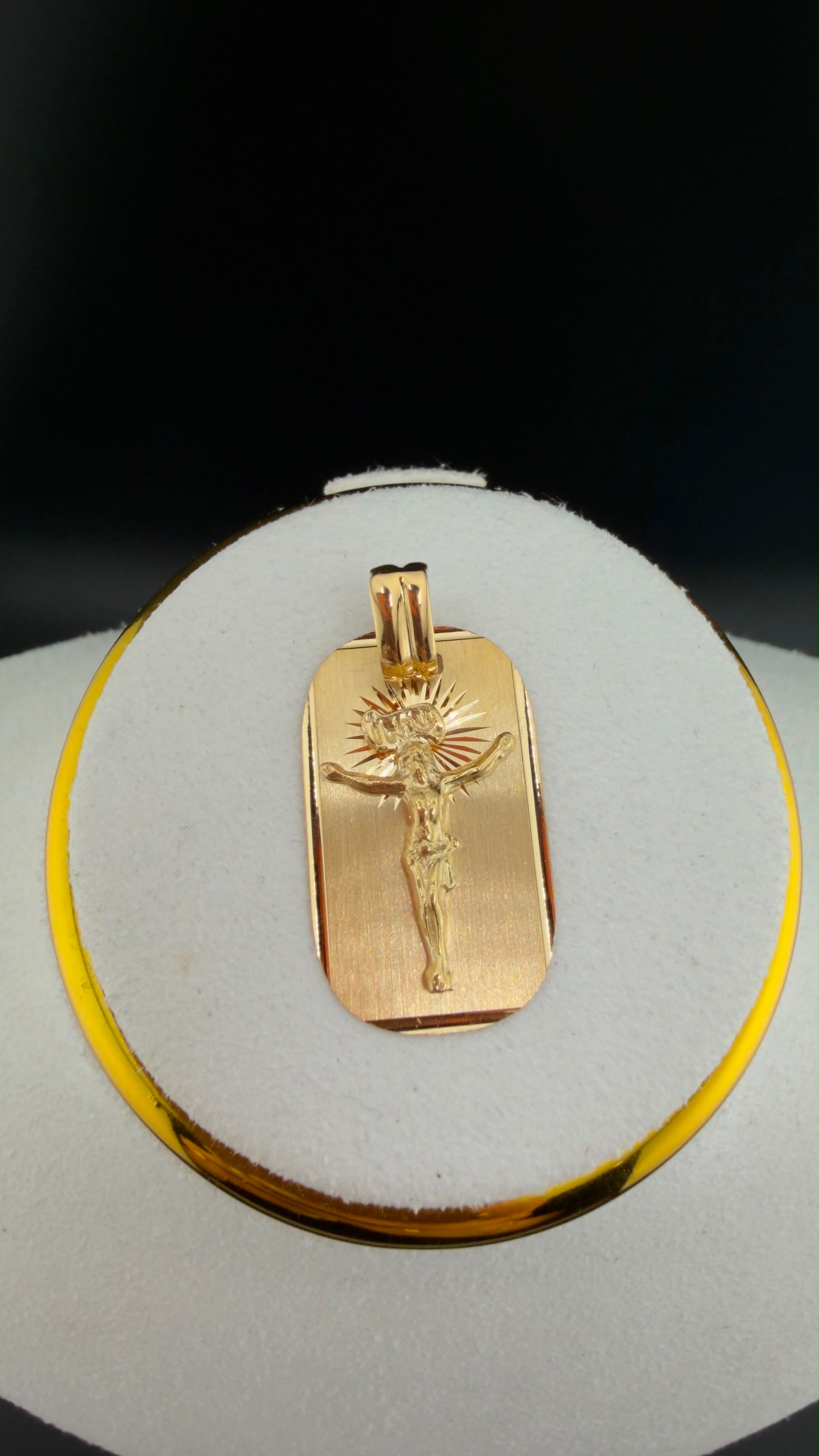 Plaque of Christ Pendant 18k.