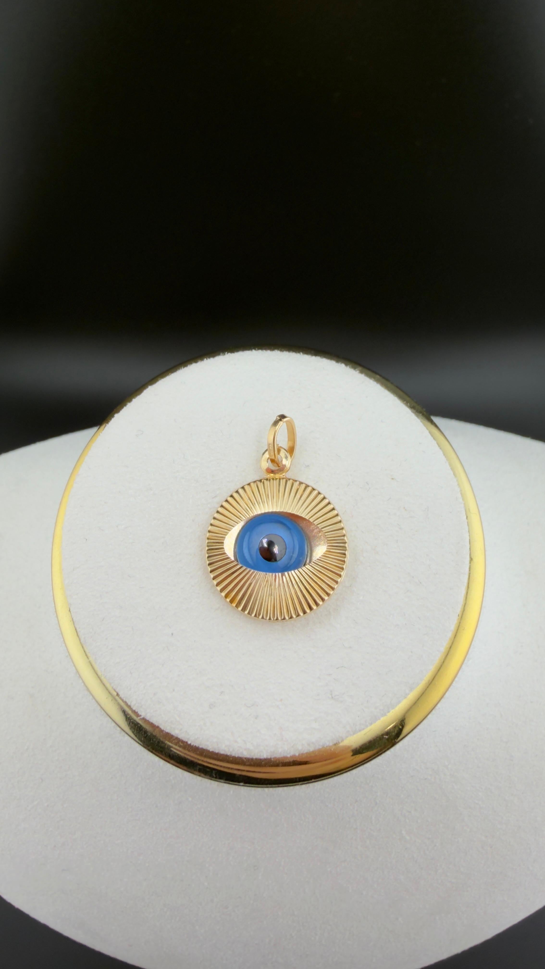 Iris eye Pendant 18k