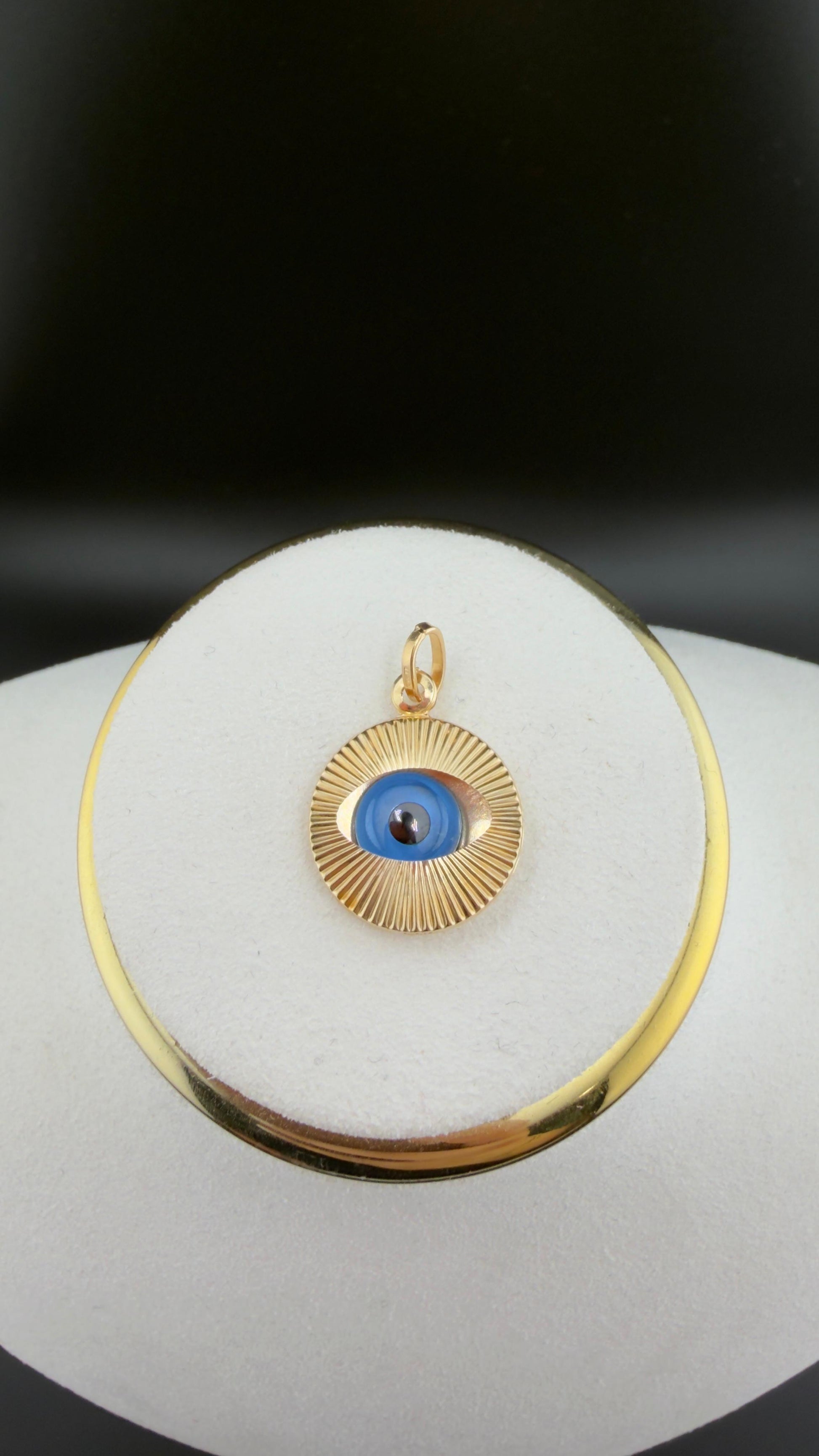 Iris eye Pendant 18k