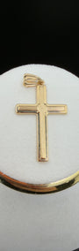 Classic Gold Cross Pendant 18k.