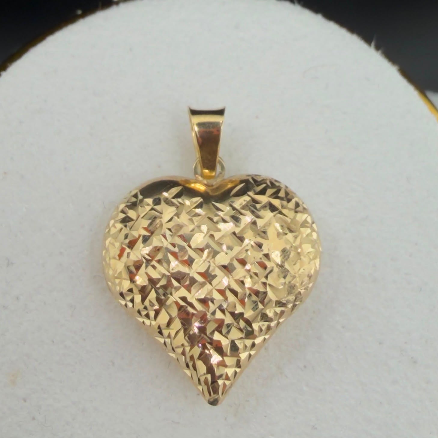 Heart Gold Pendant 18k.