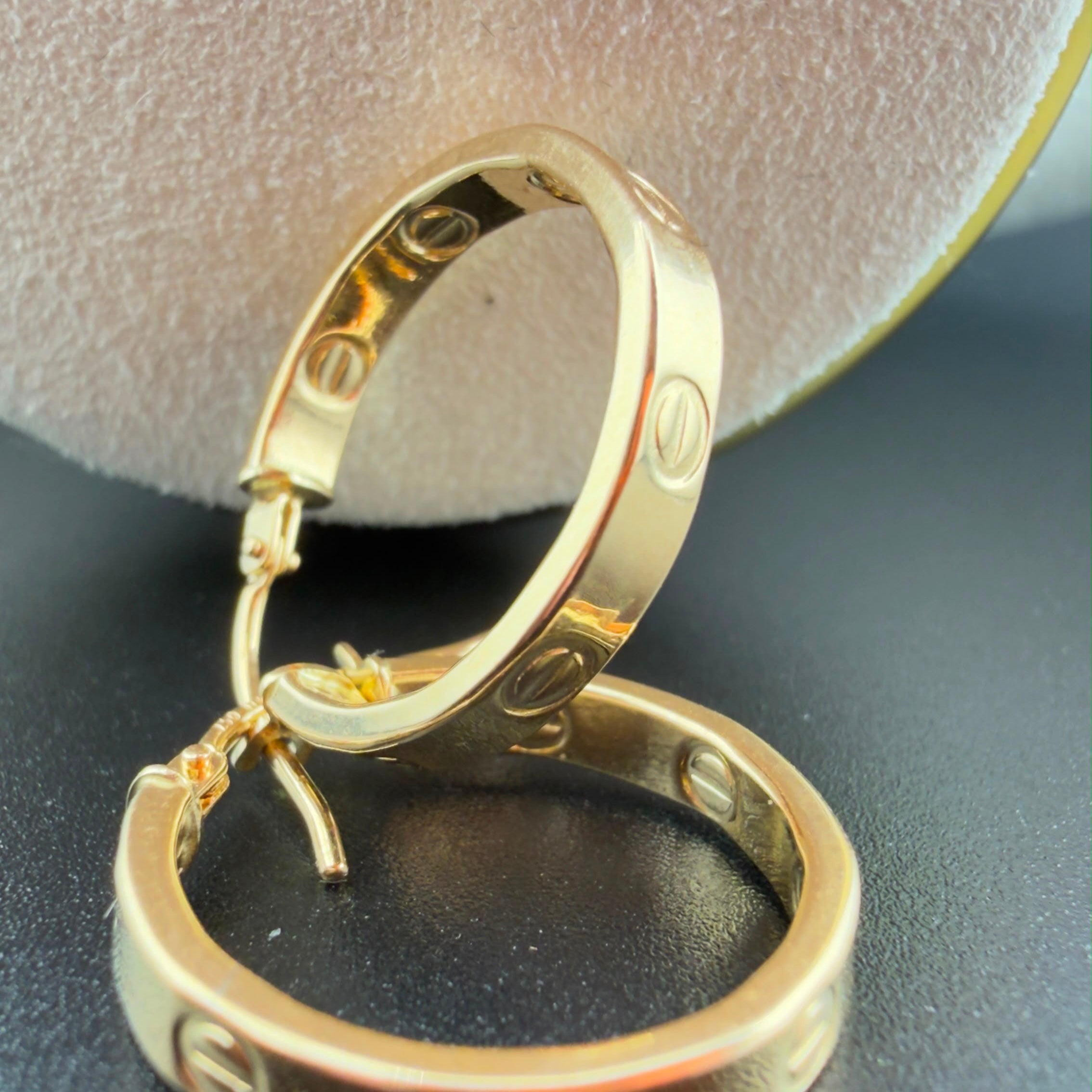 Double-C Hoop 18k.