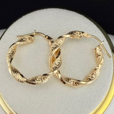 Spiral V Hoop 18k.