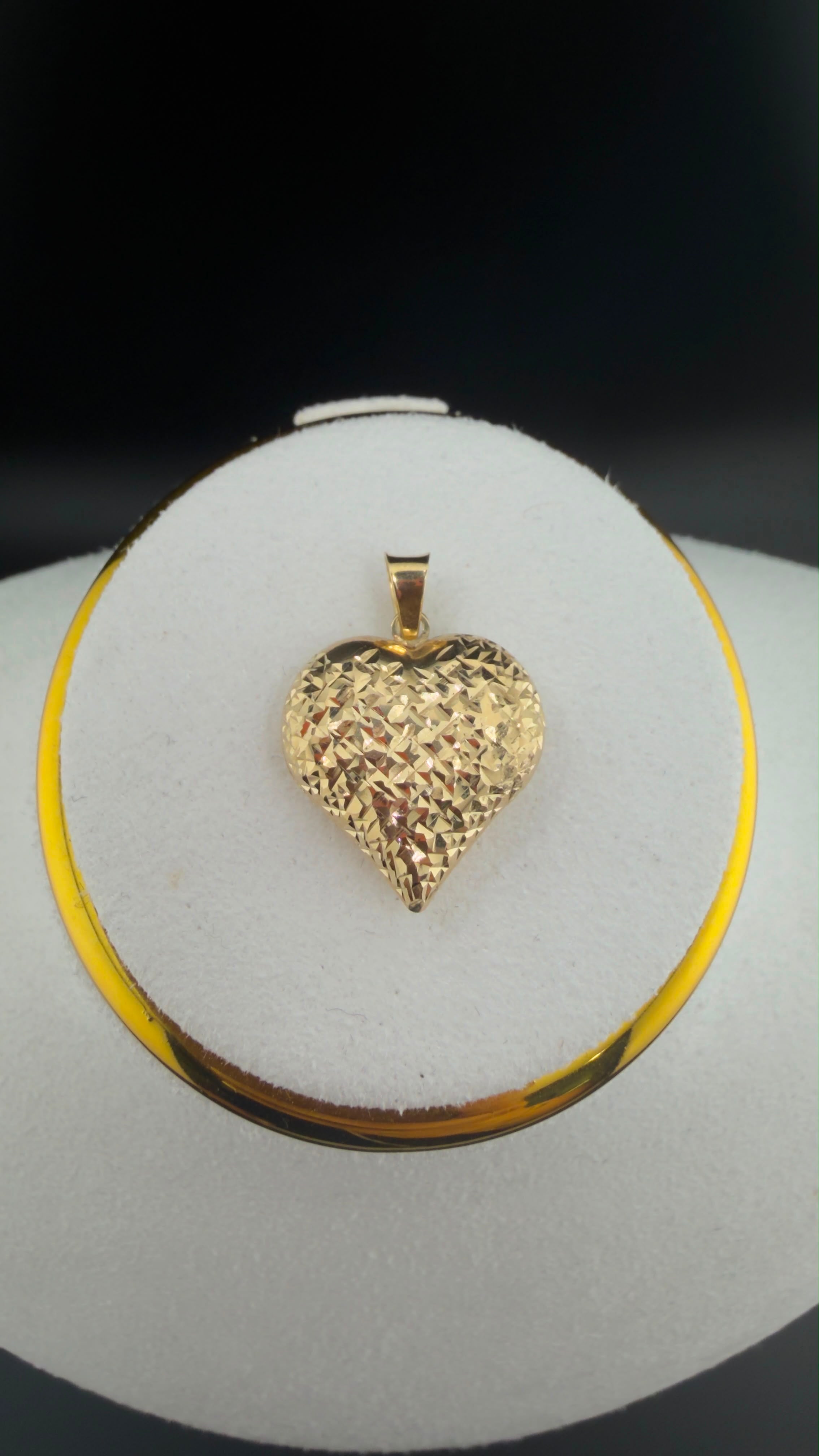 Heart Gold Pendant 18k.