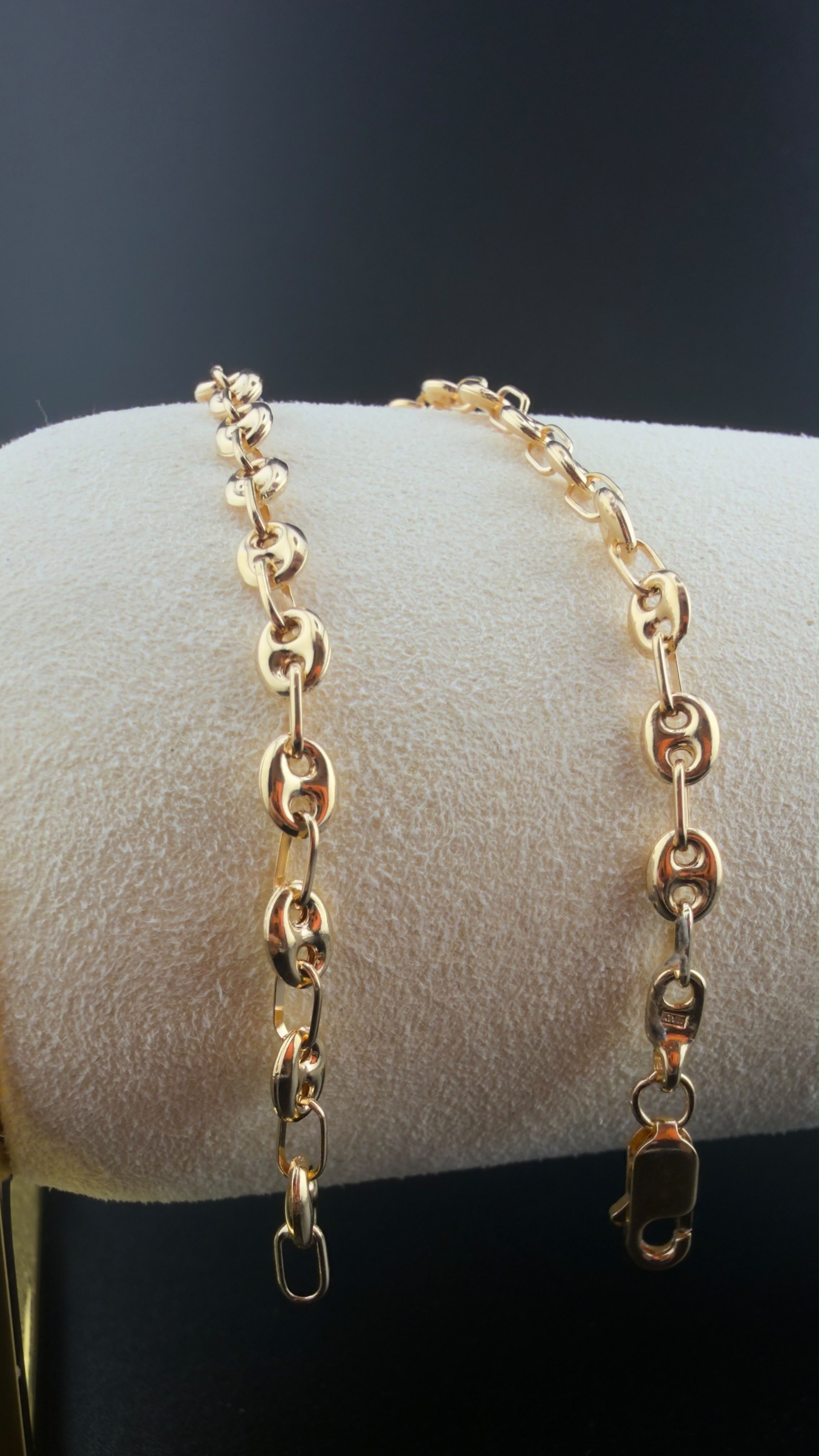 Double-G Bracelet 18k, 18cm.