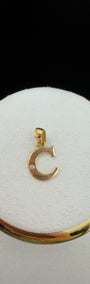 Gold C Initial Pendant 18k.