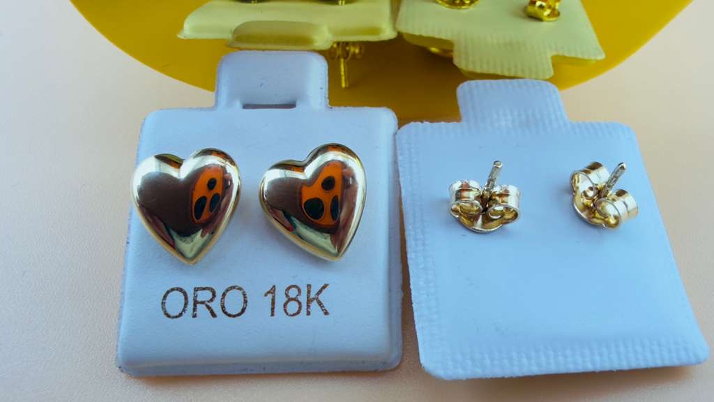 Heart Classics Earrings 18k
