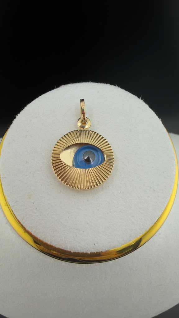 Iris Eye Pendant 18k.