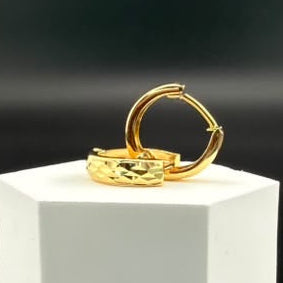 Italian Gold Huggie Hoops 18k.