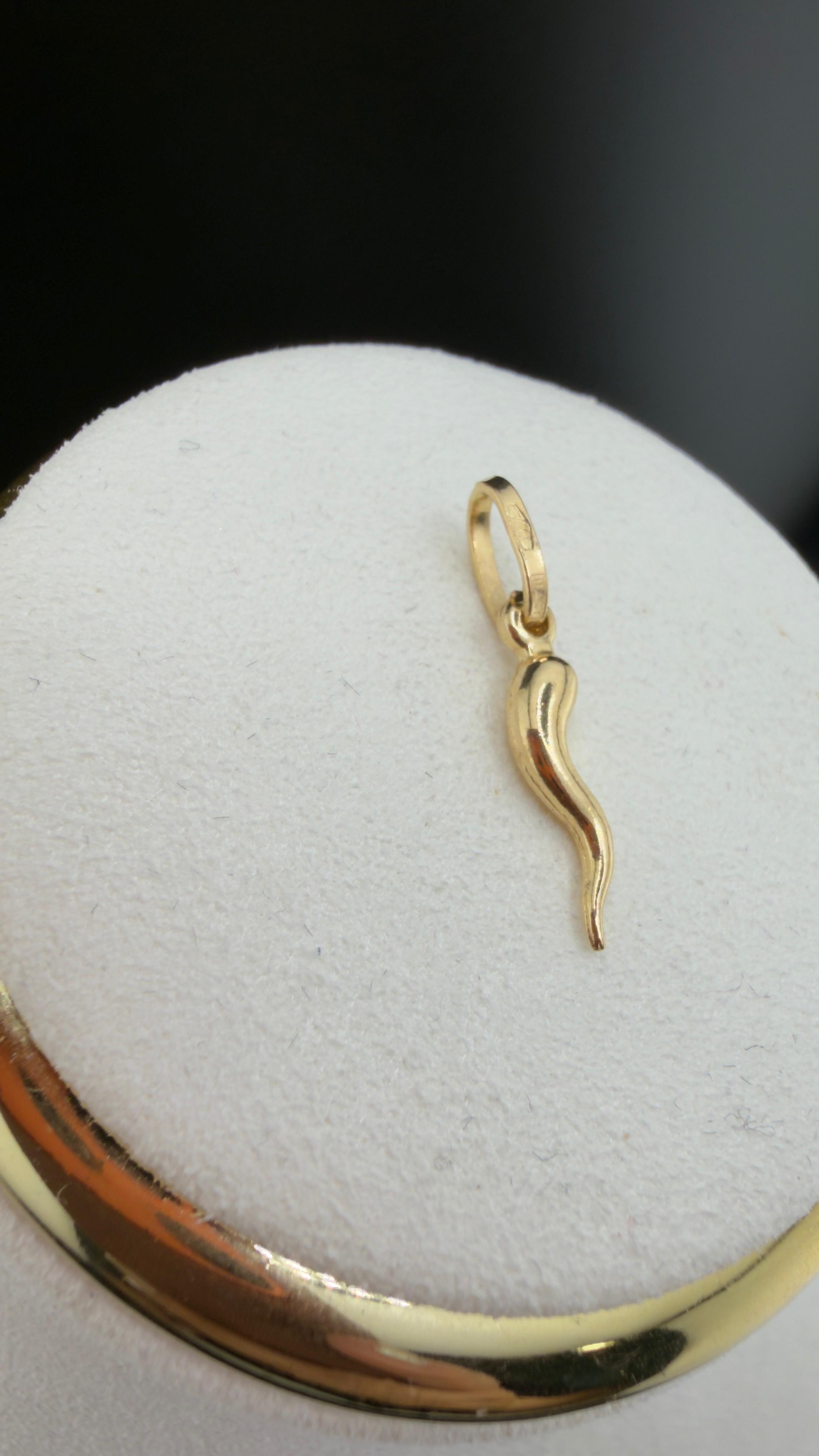 Cornicello Gold Pendant 18k