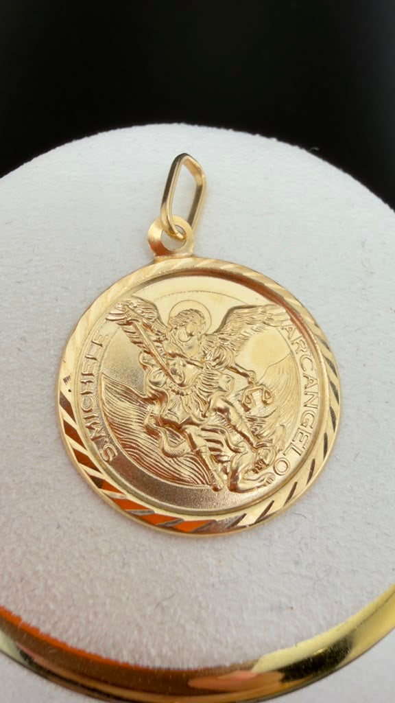 Archangel Saint Michael Pendant 18k.
