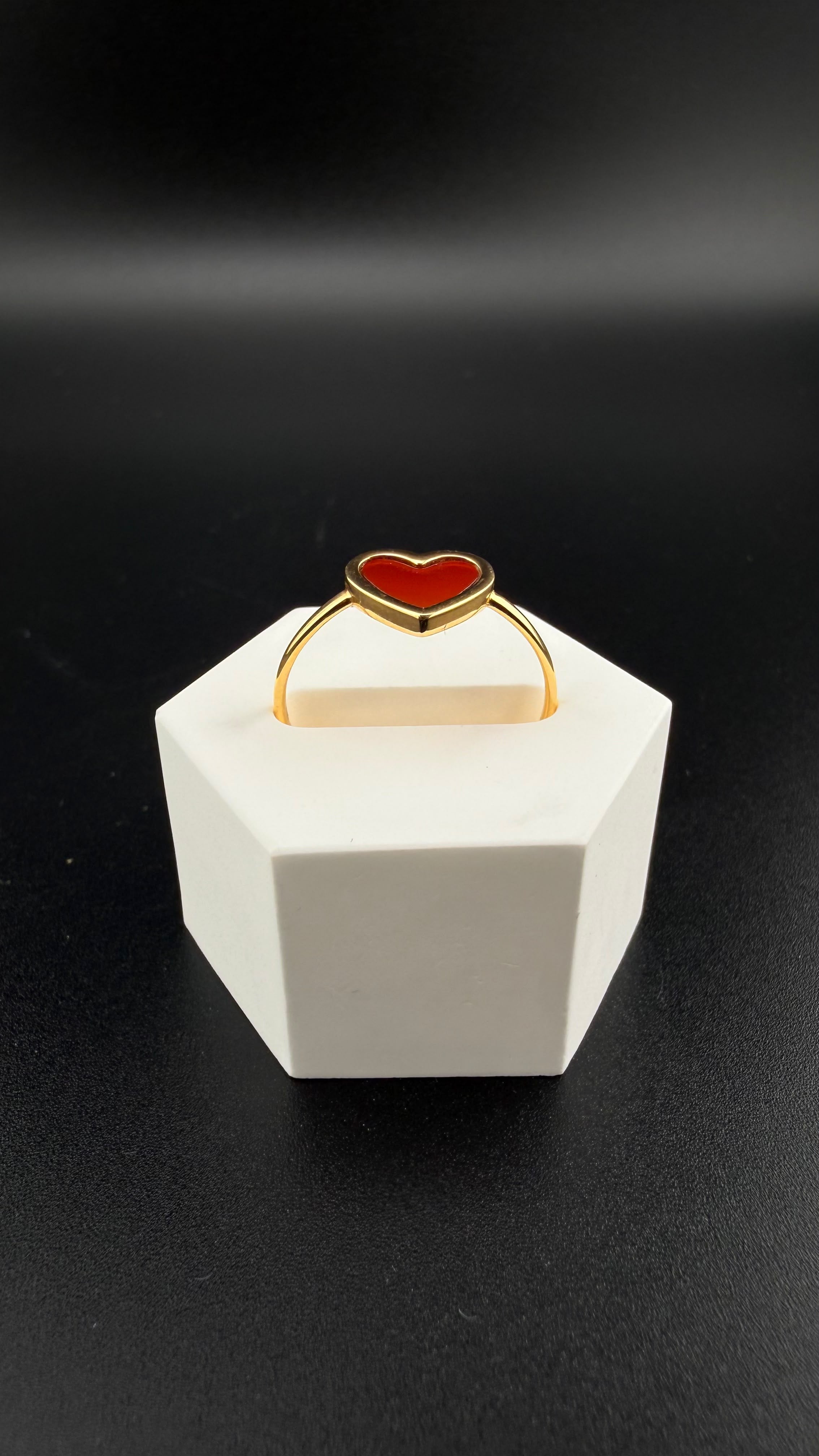 Red Heart Ring 18k, #6,7,8,9.