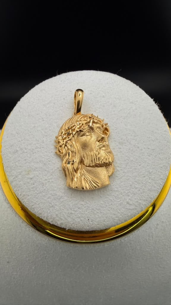 Sacred Face Pendant 18k.